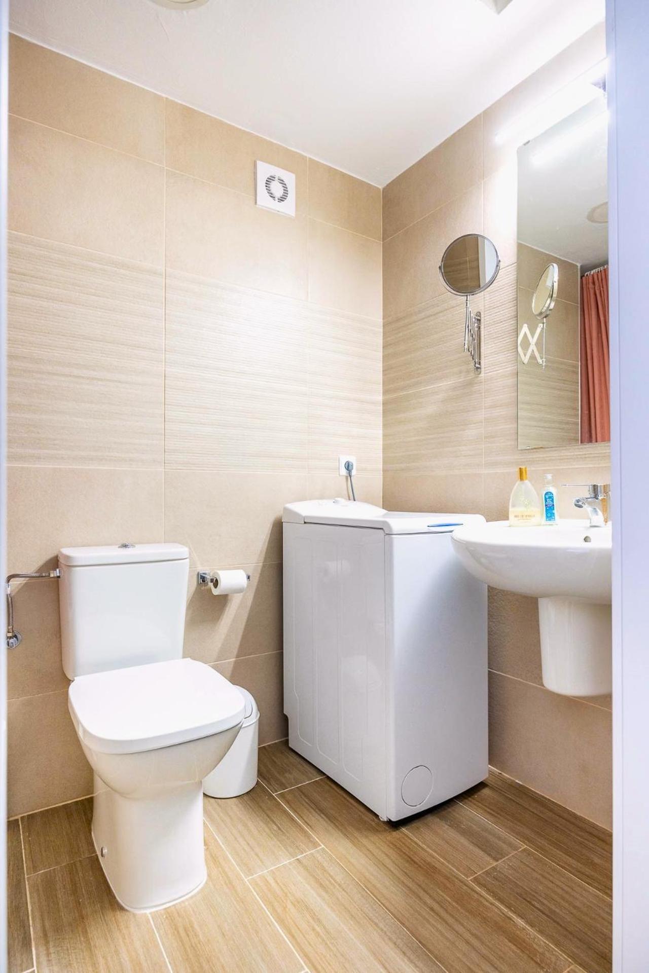 Sunterrace Loft In Triana, 10' From Feria And Center! Appartement
